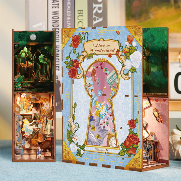 Book Nook Alice in Wonderland - Image 2